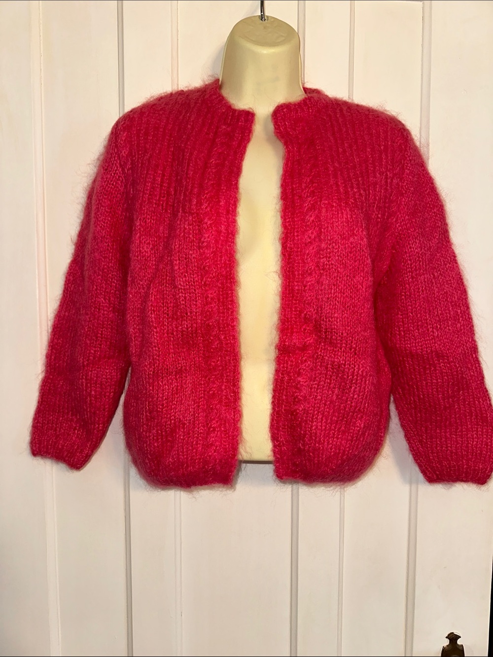 Vintage 50s/60s Open-Front Fuzzy Cardigan Sweater in Vibrant Hot Pink